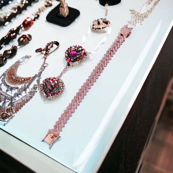 15% off 3+ Bundles 8” Pink Rhinestone l Bracelet l Unisex l New - Picture 6 of 8